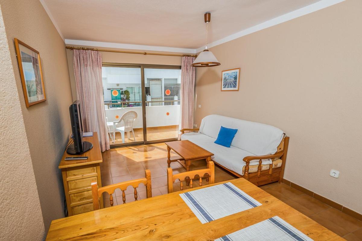 Apartments Niko Санта-Эулалия-дель-Рио Экстерьер фото